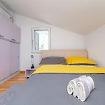 Malinsummer Apartment