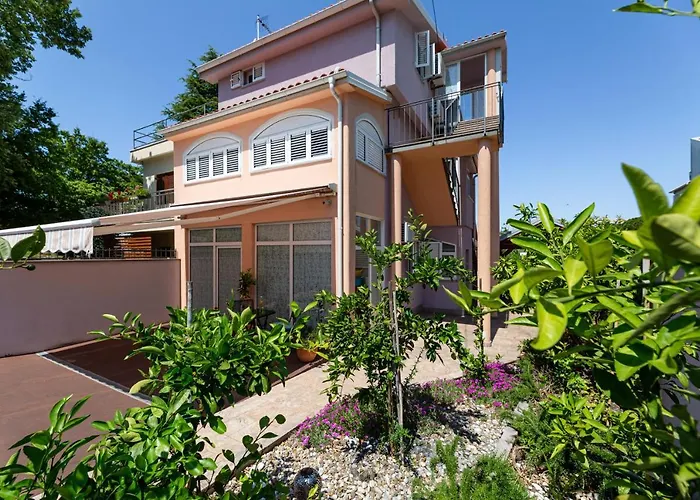 Apartman Malinsummer *