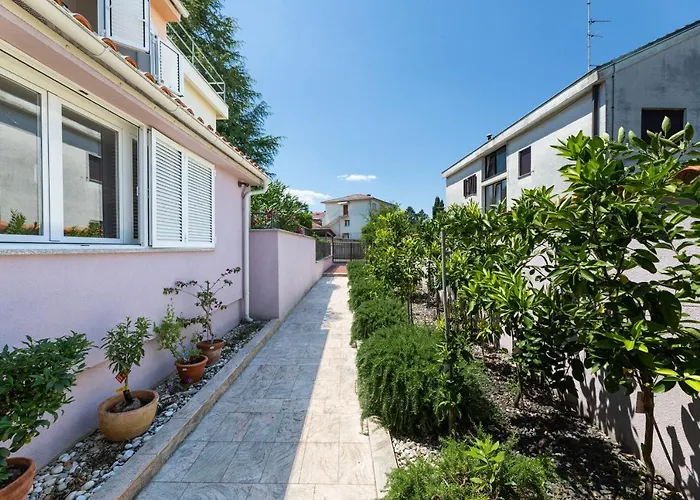 Apartman Malinsummer *