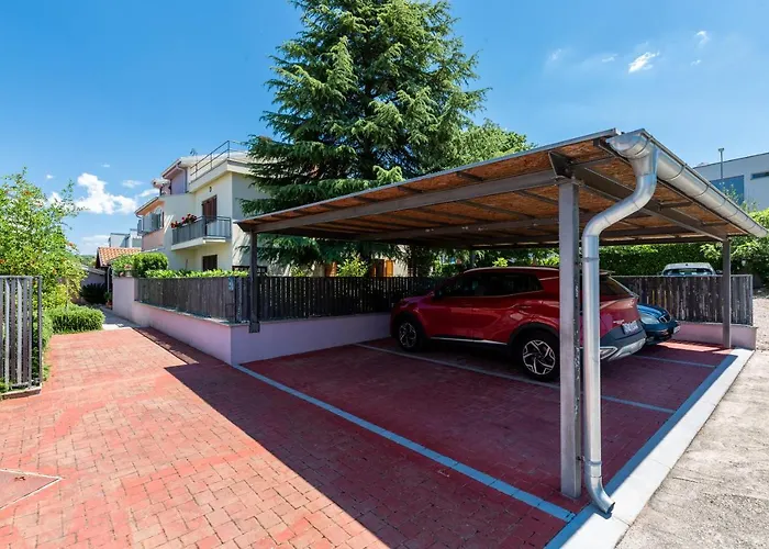 Lägenhet Malinsummer